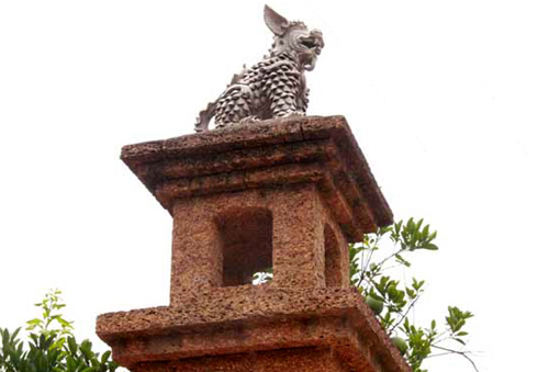 Nhà đẹp,thiết kế nhà,cổng nhà,cổng nhà xây bằng đá ong nghệ thuật