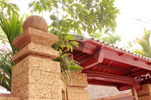 Nhà đẹp,thiết kế nhà,cổng nhà,cổng nhà xây bằng đá ong nghệ thuật