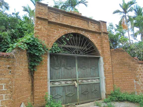Nhà đẹp,thiết kế nhà,cổng nhà,cổng nhà xây bằng đá ong nghệ thuật