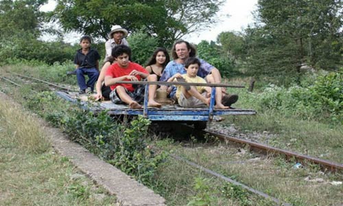Công viên Phật giáo tại Lào,nhà tù khét tiếng ở Thái Lan,địa đạo Củ Chi