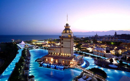 Hồ bơi đẹp,Hồ bơi trong hang động,Du lịch Maldives,Hồ bơi vô cực SkyPark