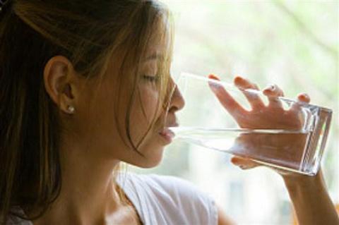 Uống nước,uống nước chữa bệnh,bí kíp uống nước