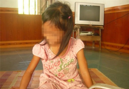 Hiếp dâm,yêu râu xanh hiếp dâm cháu bé 6 tuổi,vụ hiếp dâm chấn động làng quê