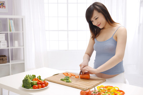 Bà bầu,kinh nghiệm ăn uống để mẹ bầu thon gọn con to khỏe