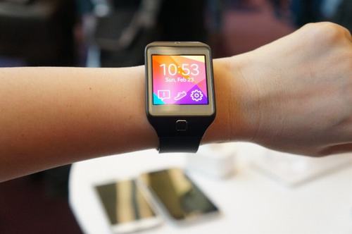 Sam sung,đồng hồ sam sung sẽ ra mắt đầu tiên chạy Android Wear