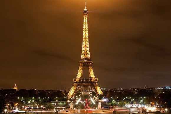 Tháp Eiffel,bí mật về tháp Eiffel,chiêm ngưỡng vẻ đẹp tráng lệ của tháp Eiffel