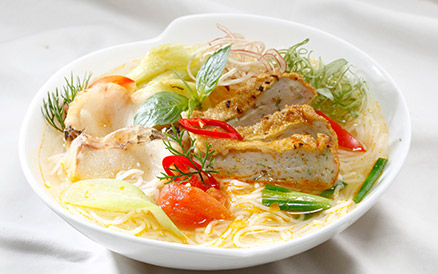 Đặc sản Nha Trang,Du lịch Nha Trang,Nem nướng nha trang,Bún sứa