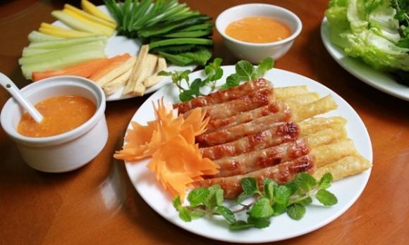 Đặc sản Nha Trang,Du lịch Nha Trang,Nem nướng nha trang,Bún sứa