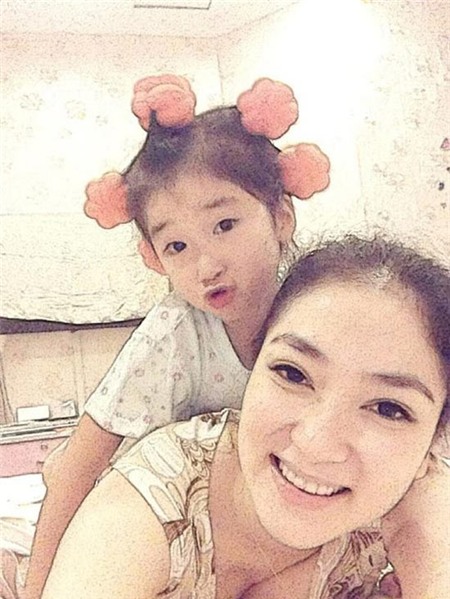 Hoa hậu,hoa hậu Việt Nam,những hoa hậu lặng lẽ nuôi con một mình