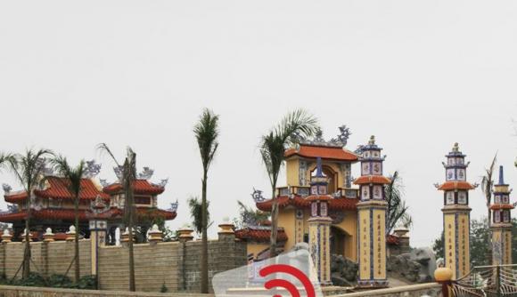 Đại gia,đại gia chơi ngông,đại gia chi tiền triệu mua quan tài,xây lăng mộ chờ chết