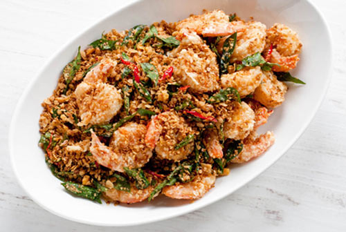 Canh chua cá thác lác,Tôm chiên bột ngũ cốc,Thịt ba rọi kho xí muội,Món ăn ngon