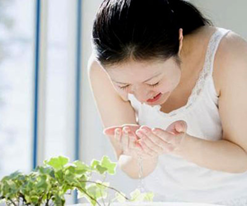 Làm đẹp,chăm sóc da nhờ giấm,da trắng hồng tự nhiên nhờ giấm