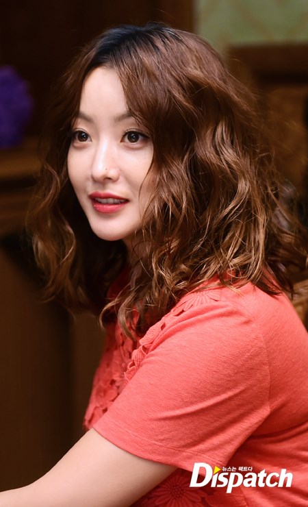 Kim Hee Sun, sao Hàn, sao Hàn không tuổi, sao Hàn trong hậu trường