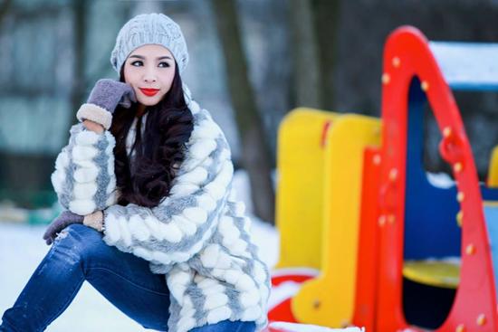 Thúy Hằng, Thúy Hằng giữa trời tuyết, Thúy Hằng ở Moscow, Thúy Hằng 2014, Thúy Hằng ảnh đẹp, sao Việt