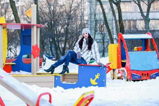 Thúy Hằng, Thúy Hằng giữa trời tuyết, Thúy Hằng ở Moscow, Thúy Hằng 2014, Thúy Hằng ảnh đẹp, sao Việt