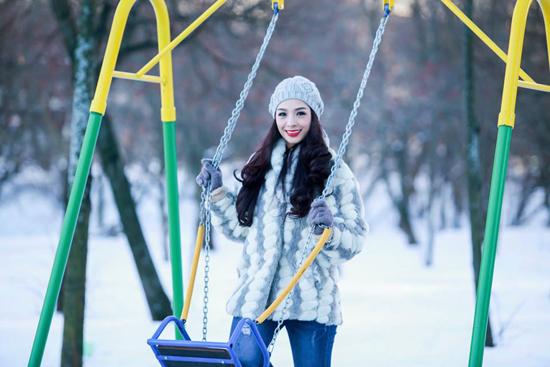 Thúy Hằng, Thúy Hằng giữa trời tuyết, Thúy Hằng ở Moscow, Thúy Hằng 2014, Thúy Hằng ảnh đẹp, sao Việt
