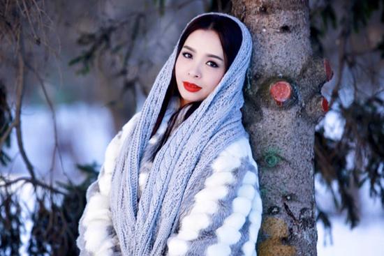 Thúy Hằng, Thúy Hằng giữa trời tuyết, Thúy Hằng ở Moscow, Thúy Hằng 2014, Thúy Hằng ảnh đẹp, sao Việt