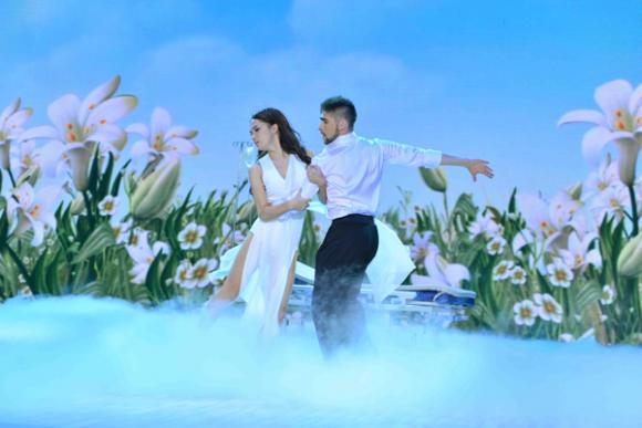 sao Việt, Diệp Lâm Anh, Diệp Lâm Anh - Zhivko, Diệp Lâm Anh bùng nổ Bước nhảy hoàn vũ, Bước nhảy hoàn vũ 2015