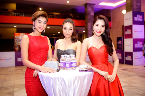 Angela Phương Trinh, Bảo Anh, Thủy Tiên, Linh Chi, Vân Trang, Zing Music Awards