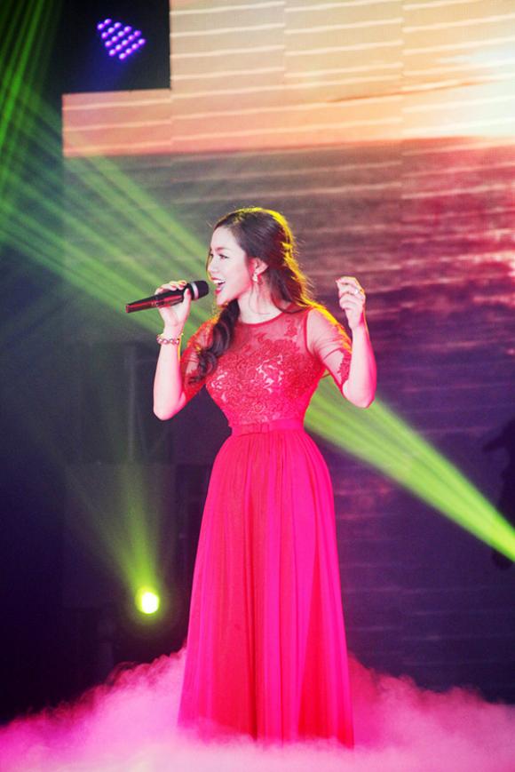 sao Việt, Ngọc Anh, ca sĩ Ngọc Anh, Nữ hoàng Opera, Ngọc Anh tút tát nhan sắc trước giờ diễn, con gái Ngọc Anh