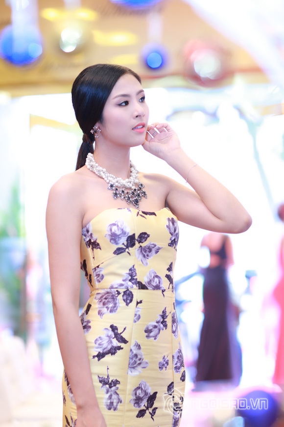 Sao việt,sao viet,hoa hậu ngọc hân,á hậu tú anh,á hậu thụy vân,ngọc hân thân thiết tú anh