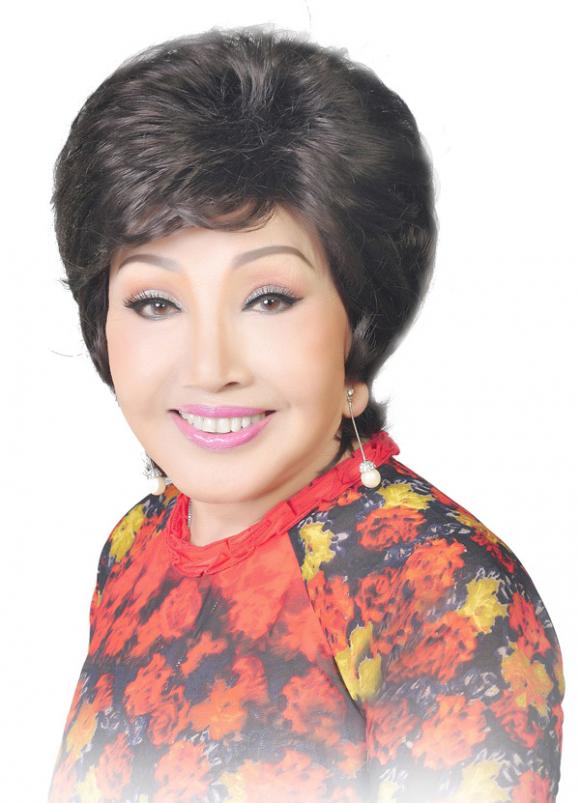 sao Việt, nghệ sĩ Hồng Nga, nghệ sĩ Hồng Nga làm liveshow cuối cùng trong đời, danh hài Hoài Linh, Việt Hương, Trường Giang, Hoài Lâm, ca sĩ Cẩm Ly, Mai Quốc Huy