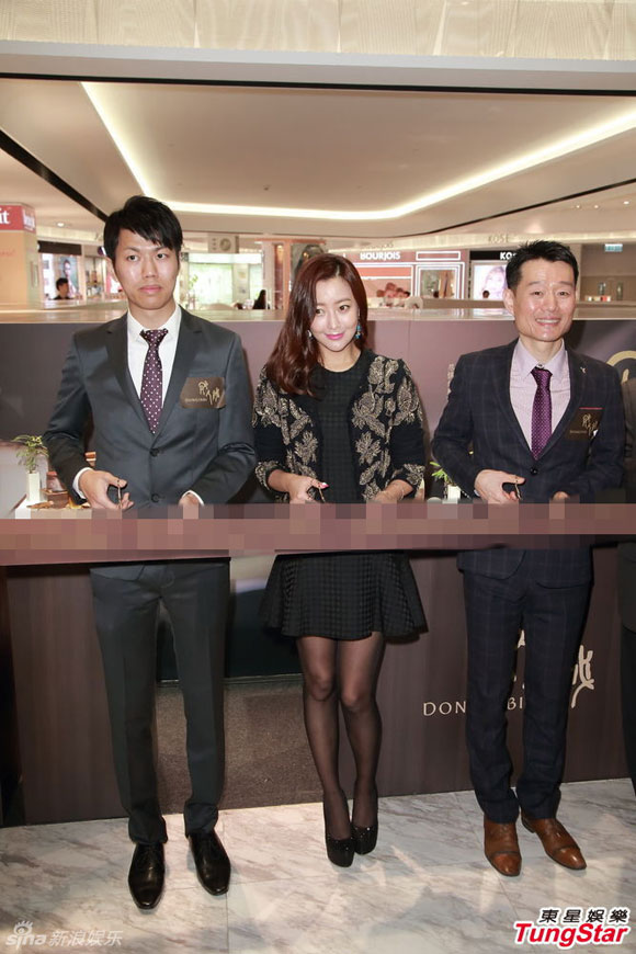 Kim Hee Sun,Kim Hee Sun mặt cứng đờ,Kim Hee Sun tiêm botox,đệ nhất giai nhân Kim Hee Sun
