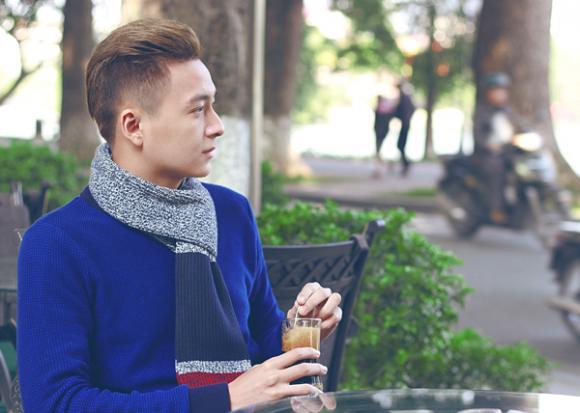sao Việt,  chàng Bắp, Ngô Kiến Huy, bạn trai Khổng Tú Quỳnh, Ngô Kiến Huy đẹp trai giữa trời đông Hà Nội, Chàng trai năm ấy