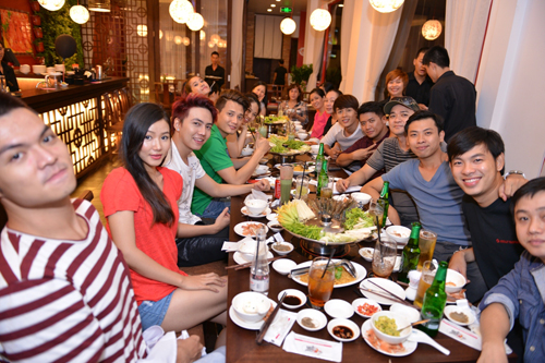 Vương Quốc Tôm, Đặt tiệc sinh nhật, Đặt tiệc cuối năm