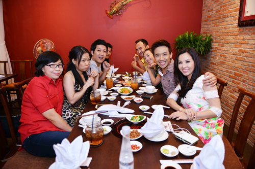 Vương Quốc Tôm, Đặt tiệc sinh nhật, Đặt tiệc cuối năm