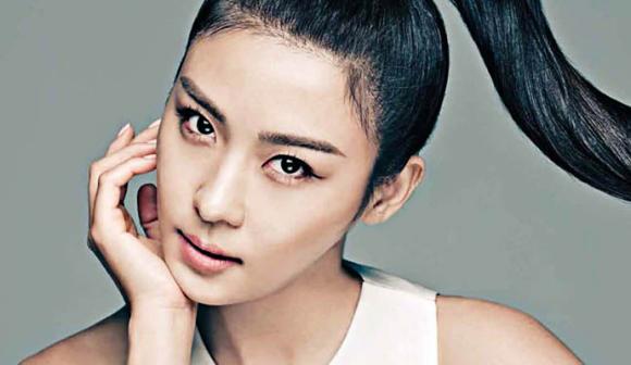 Ha ji Won, hoàng hậu ki, Ha Ji Won trên tạp chí