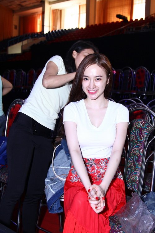 Angela Phương Trinh, Bác sĩ thẩm mỹ yêu Angela Phương Trinh, Sao Việt, Sao viet