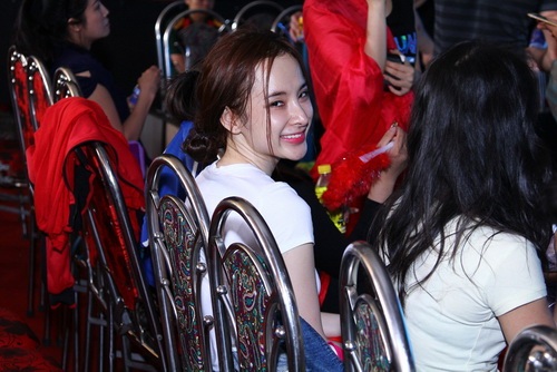Angela Phương Trinh, Bác sĩ thẩm mỹ yêu Angela Phương Trinh, Sao Việt, Sao viet