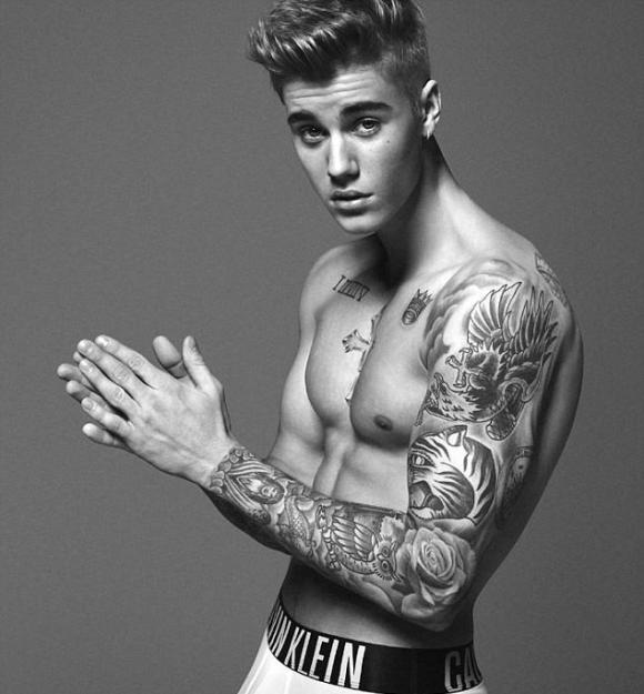 Justin Bieber, sao dùng photoshop, lỗi photoshop, sao bệ rạc