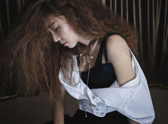 Gong Hyo Jin đượm buồn trên tạp chí, nữ diễn viên Gong Hyo Jin, Gong Hyo Jin trên tạp chí
