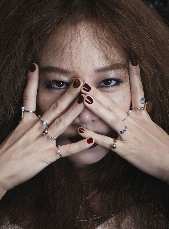 Gong Hyo Jin đượm buồn trên tạp chí, nữ diễn viên Gong Hyo Jin, Gong Hyo Jin trên tạp chí
