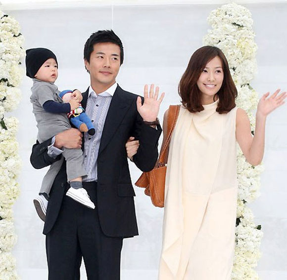 vợ chồng Kwon Sang Woo và Son Tae Young, Kwon Sang Woo chào đón con thứ 2, gia đình hạnh phúc của Kwon Sang Woo

