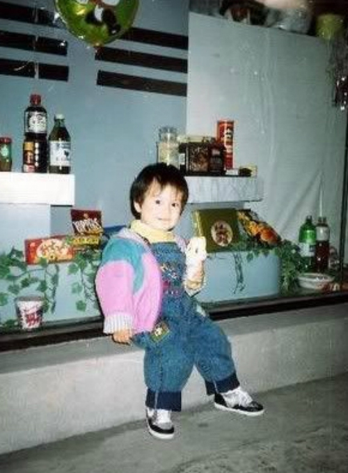 Angela Baby, ảnh Angela Baby lúc nhỏ, Angela Baby xinh đẹp từ nhỏ