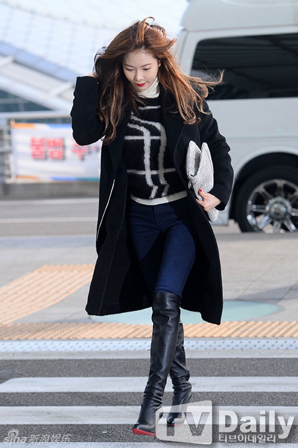 HyunA,Hyun nổi bật tại sân bay,thời trang chất lừ của HyunA,thời trang sân bay của sao Hàn