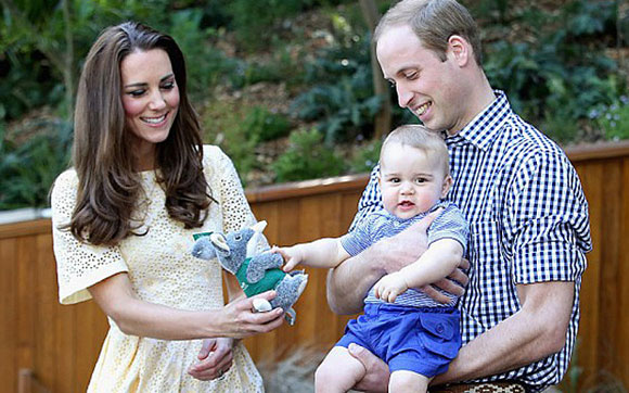 Hoàng tử nhí Anh,Prince George,Hoàng tử George nhận nhiều quà nhất năm 2014,Kate Middleton,William