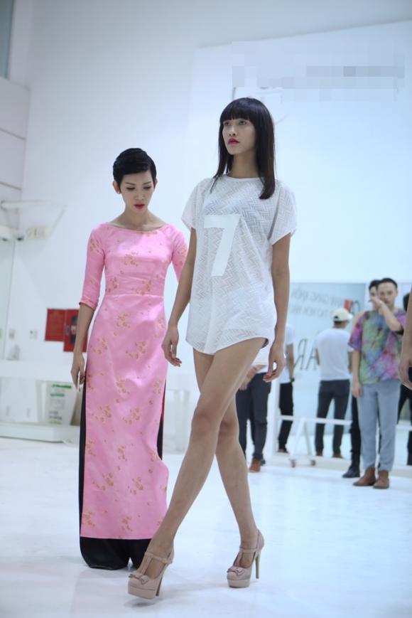 xuân lan, áo dài, vietnam;s next top model 2014, người mẫu, catwalk