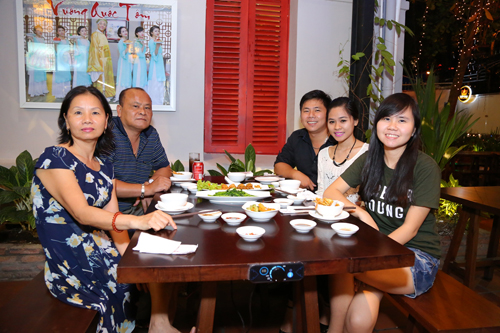 Vương Quốc Tôm, Nhà hàng ăn ngon, Ẩm thực Sài Gòn