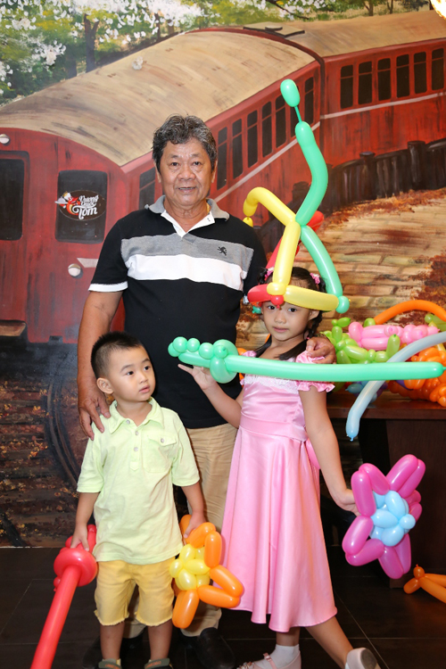 Vương Quốc Tôm, Nhà hàng ăn ngon, Ẩm thực Sài Gòn