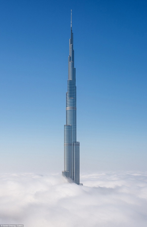 dubai, toa nha Burj Khalifa, ngam toa nha cao nhat the gioi, may troi tuyet dep, du lich, diem du lich doc dao, tin, bao