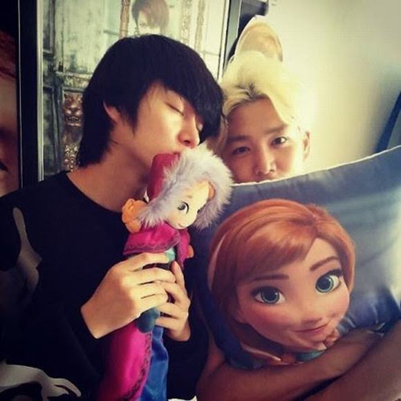 sao han thich thu nhoi bong, sao nam thich thu nhoi bong, Hongbin, Chanyeol, 