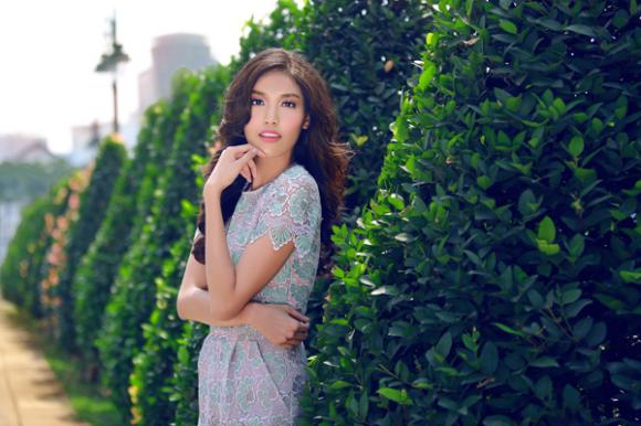 sao Việt, Hoa khôi Áo dài, Hoa khôi Lan Khuê, Lan Khuê gợi cảm xuống phố, Lan Khuê đại diện cho Việt Nam thi Miss World 2015