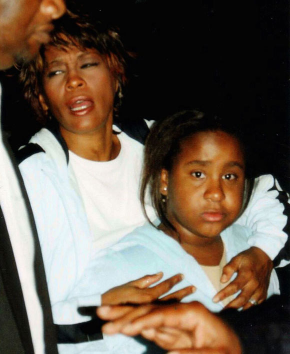 Whitney Houston, Bobbi Kristina Brown,cuộc đời rắc rối của Bobbi Kristina Brown,con gái Whitney Houston