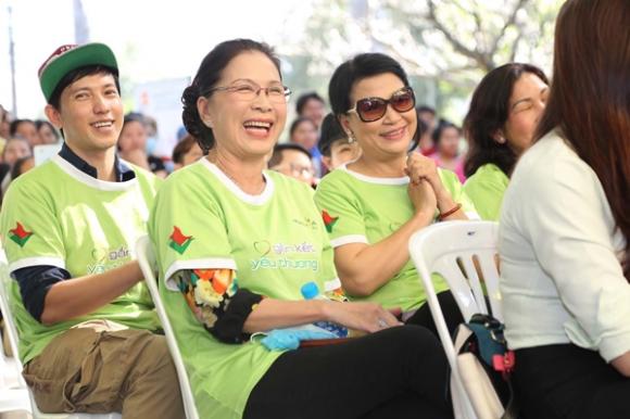 lam trường, hoa hậu hà kiều anh, gắn kết yêu thương, từ thiện
