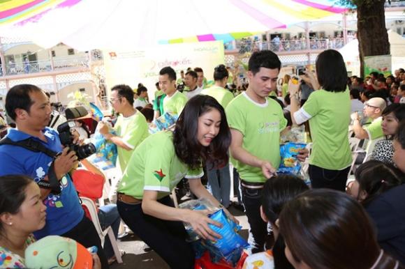 lam trường, hoa hậu hà kiều anh, gắn kết yêu thương, từ thiện