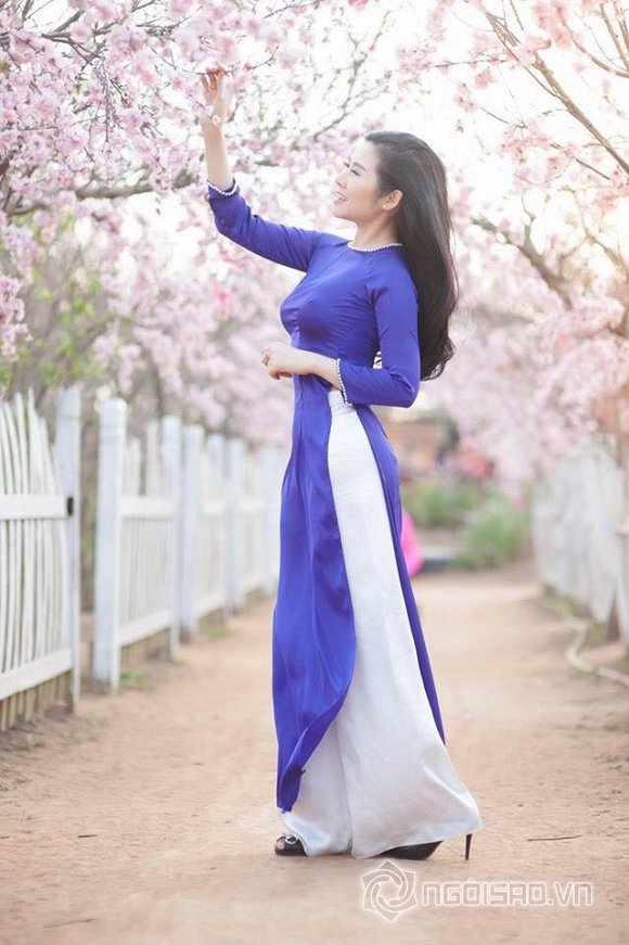 Hotgirl Nga Hoàng , Hotgirl Nga Hoàng đẹp với áo dài, Hotgirl Nga Hoàng  và tết, bộ ảnh áo dài xuân, áo dài xuân
